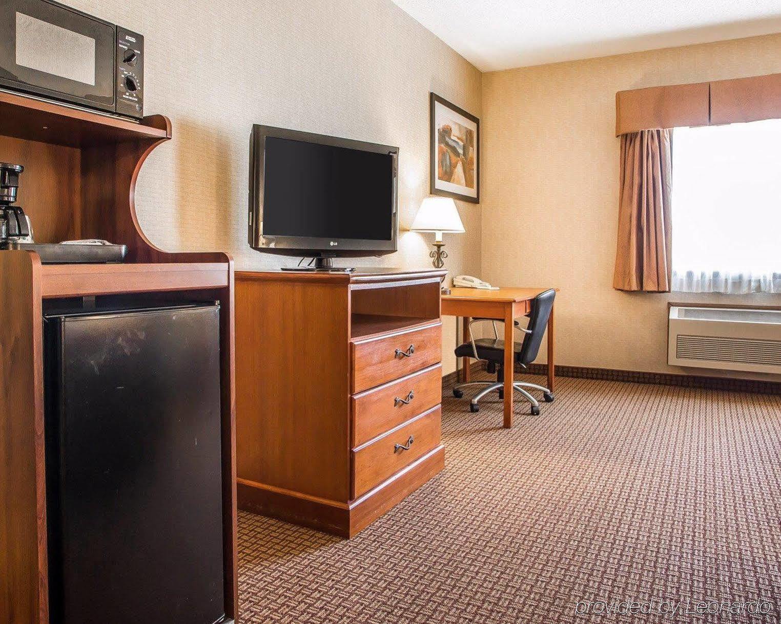 Days Inn By Wyndham Sidney Oh Eksteriør bilde