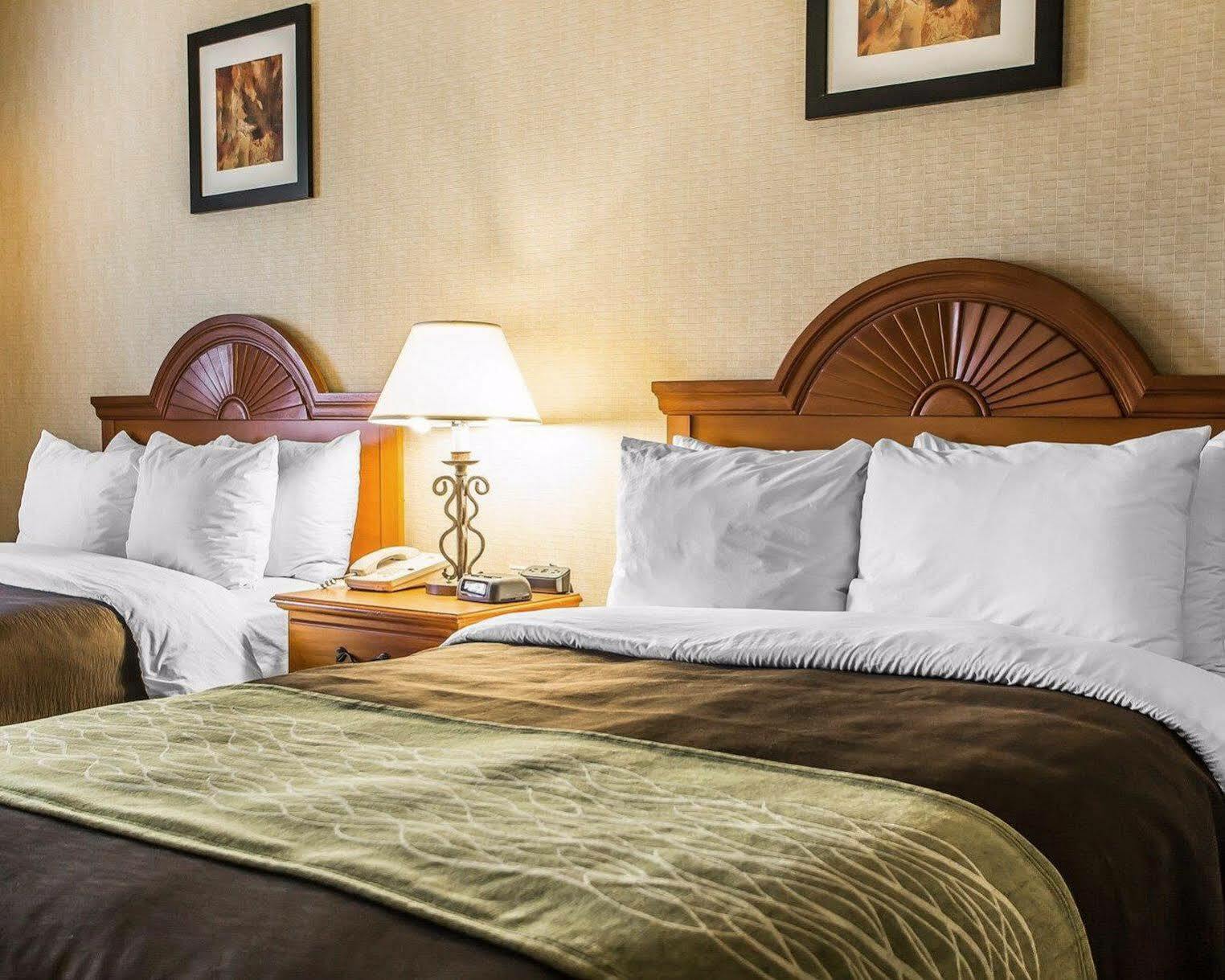 Days Inn By Wyndham Sidney Oh Eksteriør bilde