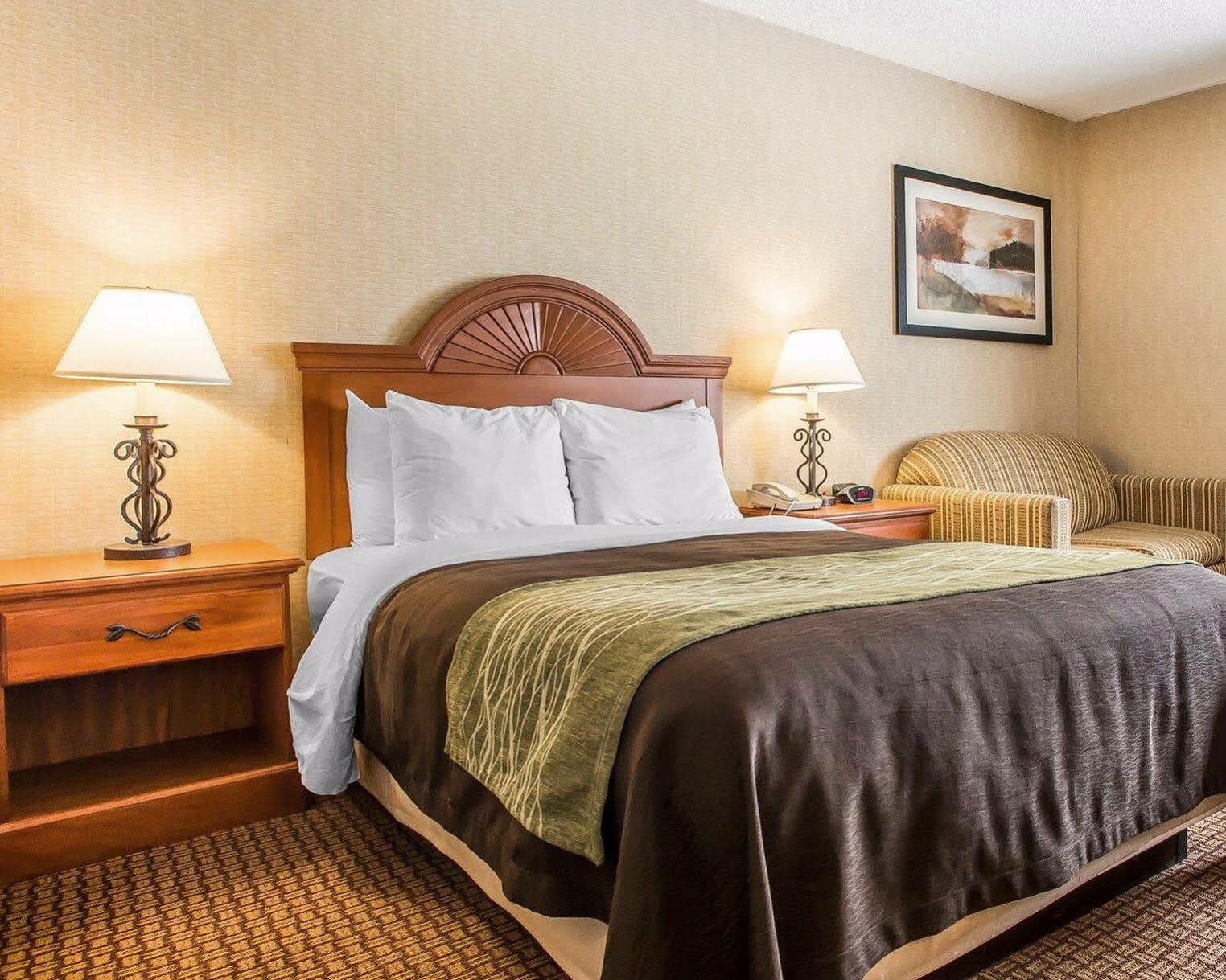 Days Inn By Wyndham Sidney Oh Eksteriør bilde
