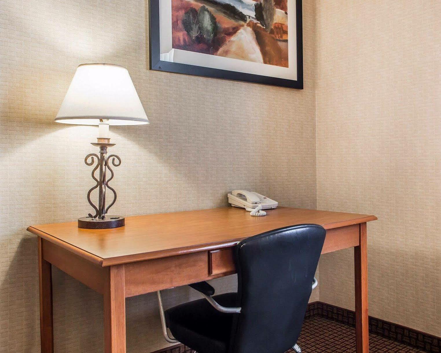 Days Inn By Wyndham Sidney Oh Eksteriør bilde