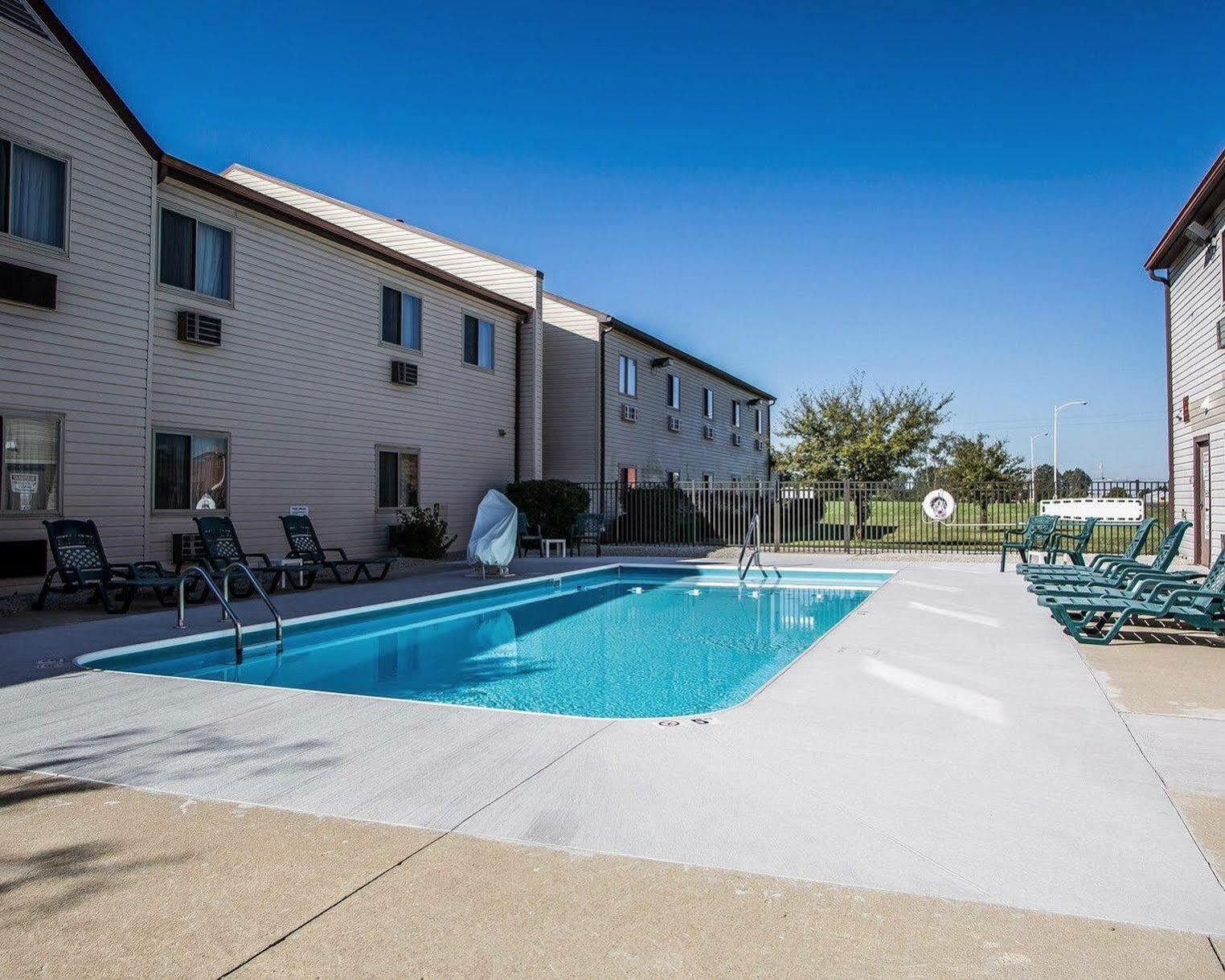 Days Inn By Wyndham Sidney Oh Eksteriør bilde
